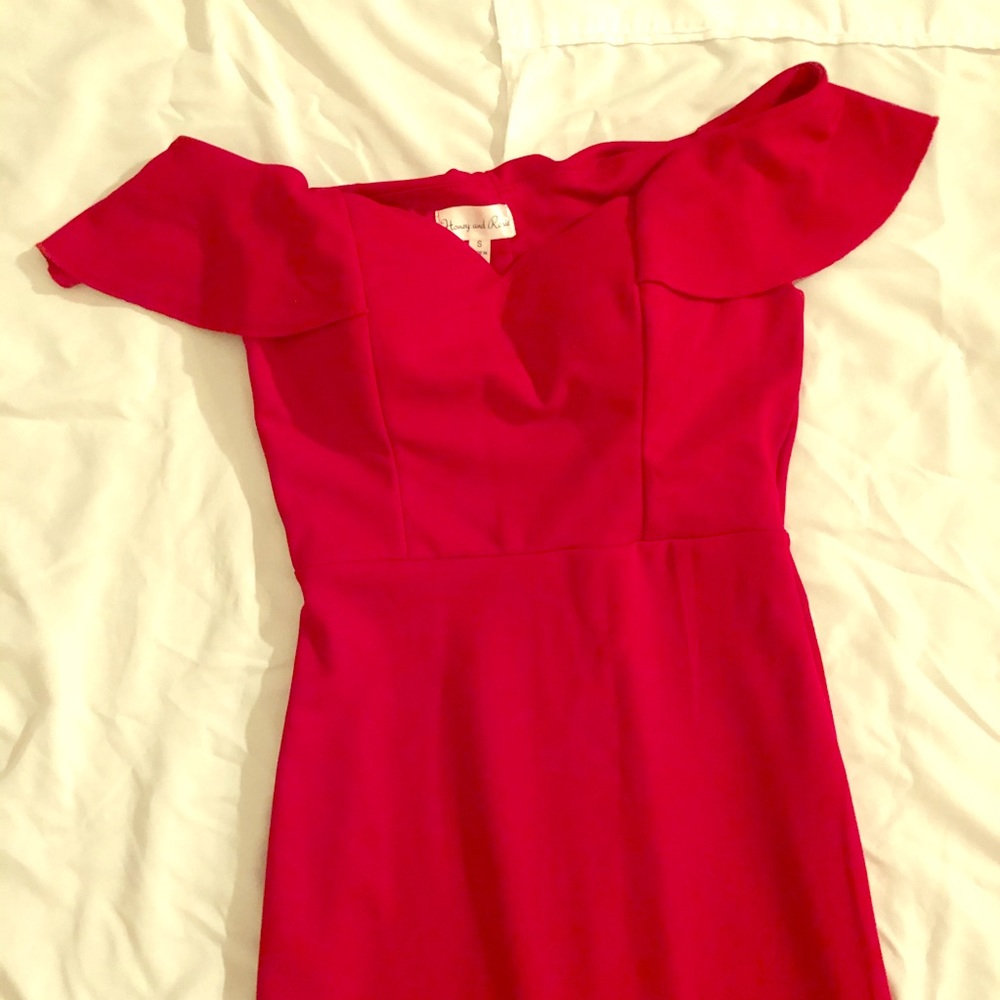Iconic Off-the-Shoulder Bodycon High Low Dress
